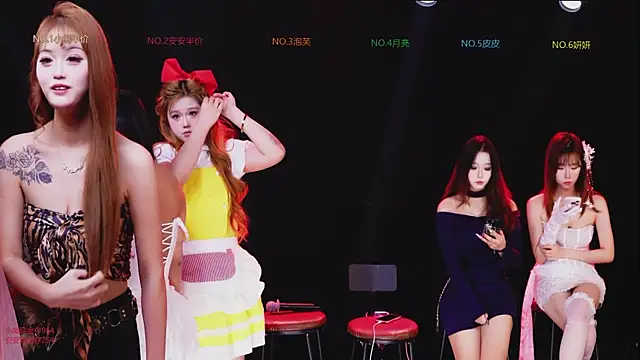 Snapshot of HG-759 chatting on 12-04-25, 07:06 HG-759 online show from 12-04-25, 07:06