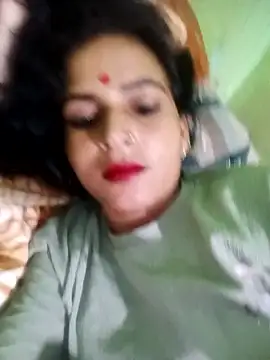 Snapshot of Big_soniya55A chatting on 04-28-26, 10:09 Big soniya55A online show from 04-28-26, 10:09