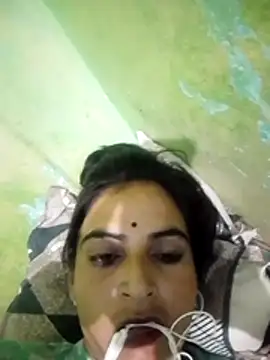 Snapshot of Big_soniya55A chatting on 06-22-26, 05:32 Big soniya55A online show from 06-22-26, 05:32