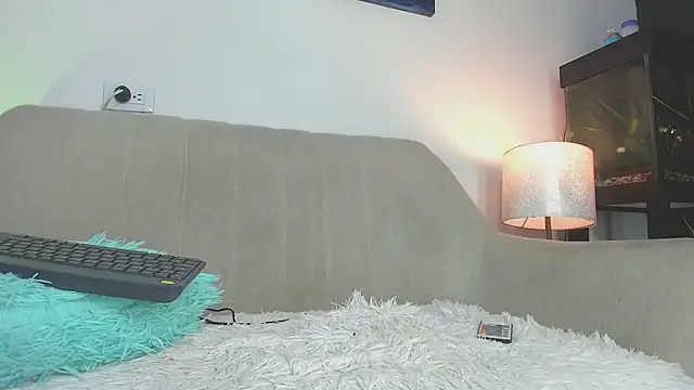 Snapshot of drakomilck chatting on 12-16-25, 05:12 drakomilck online show from 12-16-25, 05:12