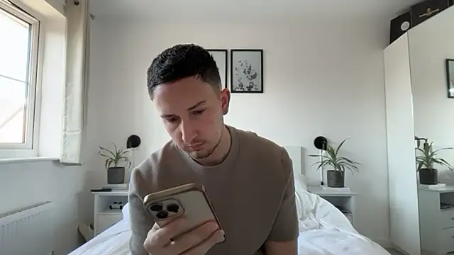 dirtyanal23 online show from 04-22-26, 08:17