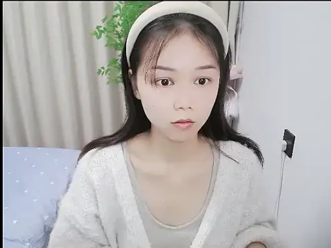 Snapshot of mili923 chatting on 01-15-26, 01:59 mili923 online show from 01-15-26, 01:59
