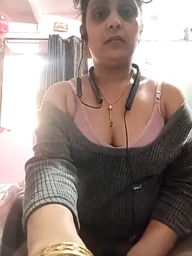 Snapshot of Tanya_Sharma98 chatting on 12-16-25, 10:09 Tanya Sharma98 online show from 12-16-25, 10:09