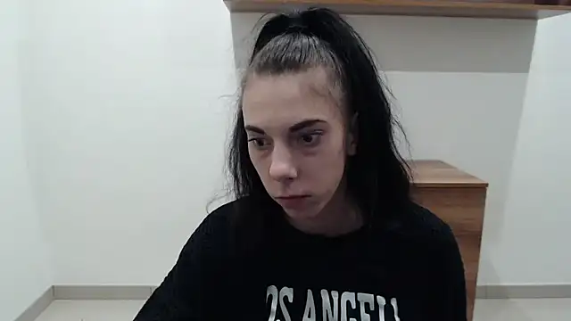 Lillia dark online show from 12-05-25, 12:47