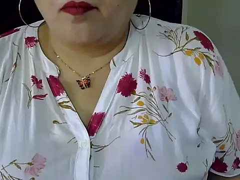 Snapshot of Soniya_Sha chatting on 05-10-26, 07:02 Soniya Sha online show from 05-10-26, 07:02