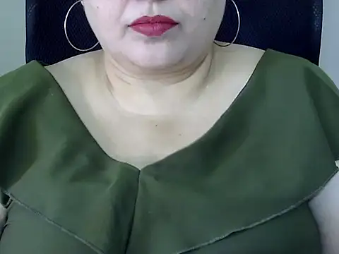 Snapshot of Soniya_Sha chatting on 05-23-26, 06:51 Soniya Sha online show from 05-23-26, 06:51