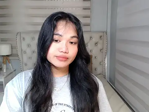 Snapshot of Provocative_Touch chatting on 06-17-26, 06:05 Provocative Touch online show from 06-17-26, 06:05