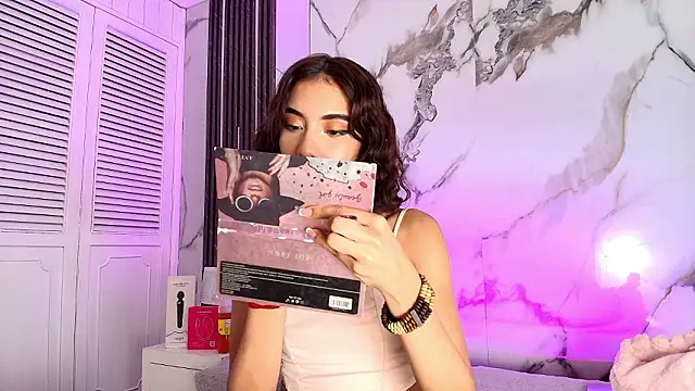 BellaHarpeer online show from 03-13-26, 08:15