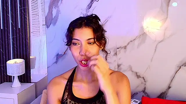 BellaHarpeer online show from 06-11-26, 12:32