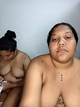 VaneandRossy online show from 04-29-26, 02:37