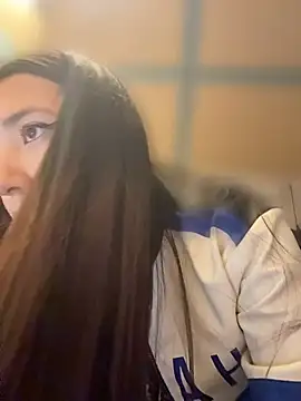 Alix Rousses21 online show from 04-26-26, 06:11