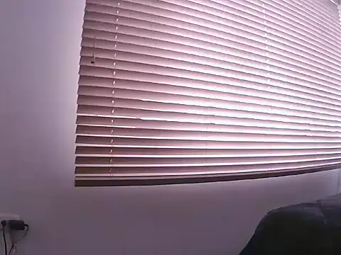 Fernanda andrew online show from 04-15-26, 03:30