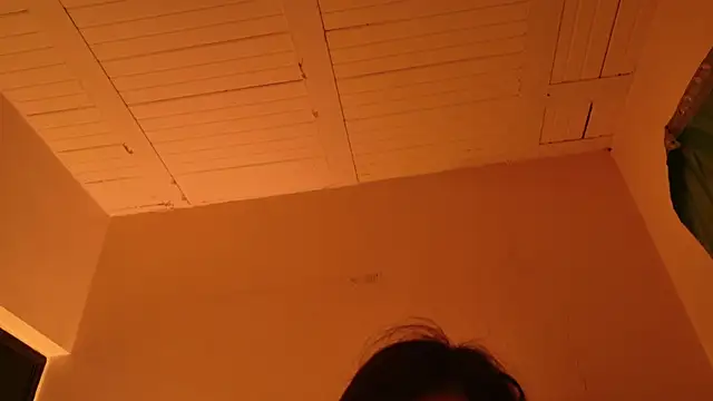 MoonLipsON- online show from 06-08-26, 05:52