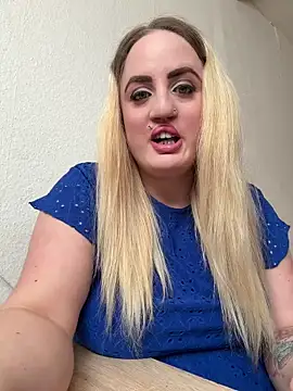 ScarletSaffire online show from 04-09-26, 11:04