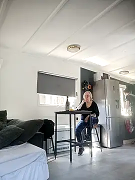 jefflatex45 online show from 04-24-26, 12:40