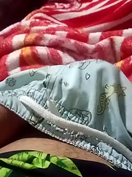 Snapshot of 071197Renan chatting on 12-18-25, 05:24 071197Renan online show from 12-18-25, 05:24