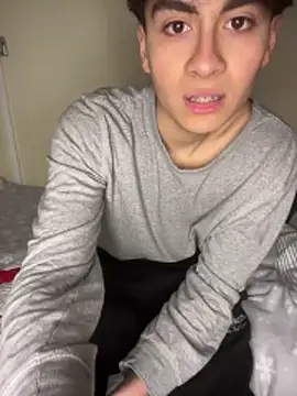 hungspanishtwink online show from 03-27-26, 12:38