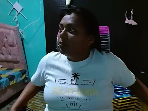 caro lil online show from 06-16-26, 04:59