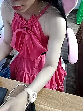  MyNa  online show from 12-18-25, 01:39