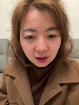 Snapshot of bibi347127 chatting on 12-17-25, 09:04 bibi347127 online show from 12-17-25, 09:04