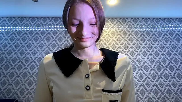 Snapshot of Cleonoth2o chatting on 12-14-25, 06:12 Cleonoth2o online show from 12-14-25, 06:12