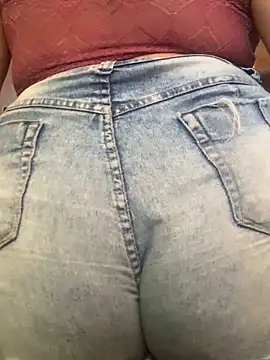 Snapshot of CorujinhaSafada chatting on 12-15-25, 03:16 CorujinhaSafada online show from 12-15-25, 03:16