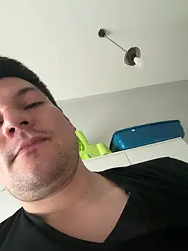 CharlyAlfa22 online show from 04-28-26, 02:55