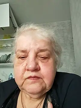 HapinessLovee online show from 04-15-26, 08:43