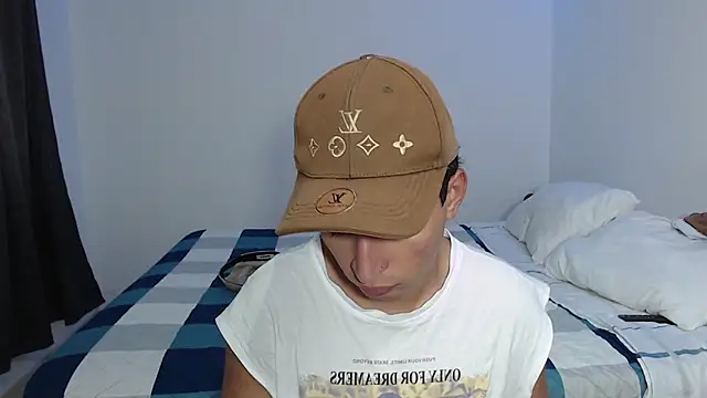 Dave hot1 online show from 12-14-25, 08:35