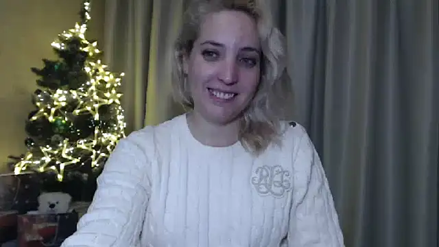 Snapshot of sweetpussy chatting on 01-01-25, 09:41 sweetpussy online show from 01-01-25, 09:41