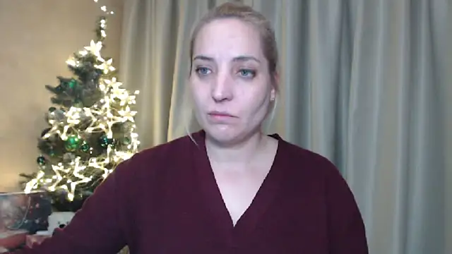 Snapshot of sweetpussy chatting on 01-04-25, 07:34 sweetpussy online show from 01-04-25, 07:34