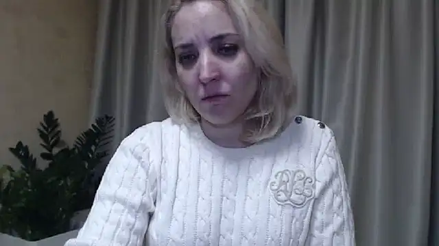 Snapshot of sweetpussy chatting on 01-31-25, 09:59 sweetpussy online show from 01-31-25, 09:59