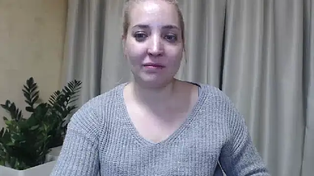 Snapshot of sweetpussy chatting on 02-12-25, 08:18 sweetpussy online show from 02-12-25, 08:18