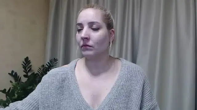 Snapshot of sweetpussy chatting on 02-16-25, 01:27 sweetpussy online show from 02-16-25, 01:27