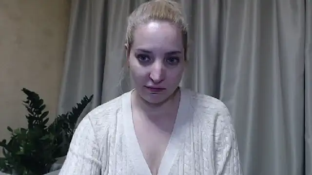 Snapshot of sweetpussy chatting on 02-21-25, 07:10 sweetpussy online show from 02-21-25, 07:10