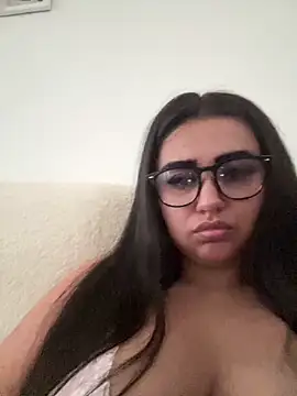 Wild Busty Niyah XX online show from 02-20-26, 12:16