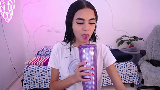 Sofia tgn online show from 05-21-26, 06:37