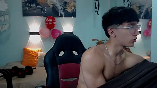 Snapshot of jeremy_job chatting on 02-15-26, 11:41 jeremy job online show from 02-15-26, 11:41