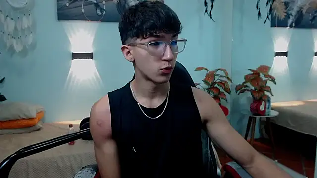 Snapshot of jeremy_job chatting on 02-18-26, 11:28 jeremy job online show from 02-18-26, 11:28