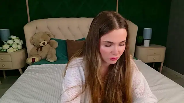 Lina Sinerz online show from 04-22-26, 08:43