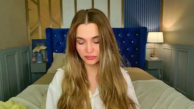 Lina Sinerz online show from 05-31-26, 03:58