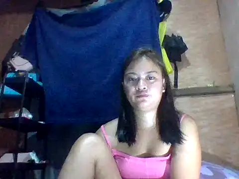 Snapshot of angela_rose20 chatting on 05-31-26, 12:34 angela rose20 online show from 05-31-26, 12:34