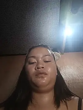 Snapshot of angela_rose20 chatting on 06-09-26, 11:00 angela rose20 online show from 06-09-26, 11:00