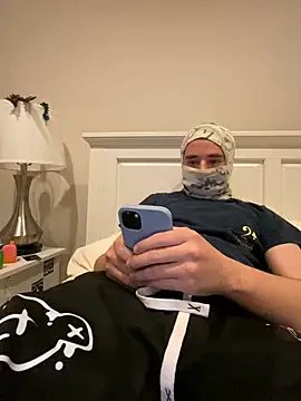 phantom898983 online show from 04-17-26, 07:11