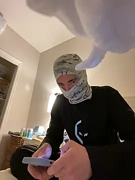 phantom898983 online show from 04-24-26, 07:11