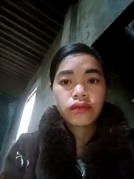 Snapshot of mon-monk chatting on 12-14-25, 12:38 mon-monk online show from 12-14-25, 12:38