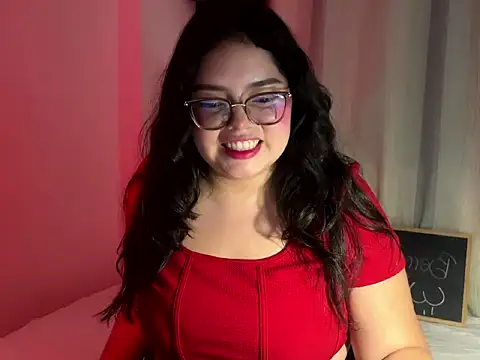 Snapshot of Tina_Blue chatting on 12-18-25, 04:51 Tina Blue online show from 12-18-25, 04:51