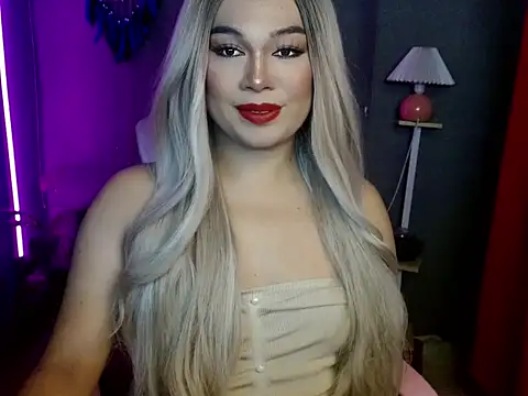 Snapshot of shadow-goddess chatting on 12-16-25, 06:40 shadow-goddess online show from 12-16-25, 06:40