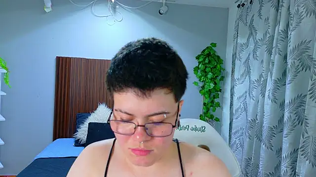 geminis xxx online show from 04-14-26, 04:07