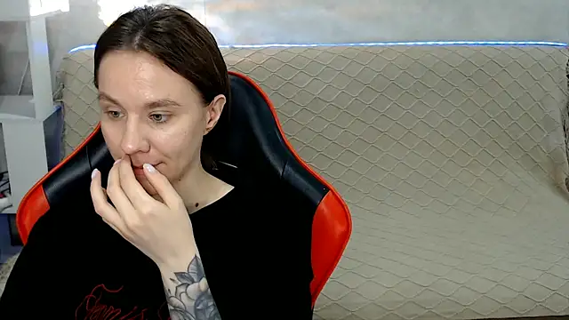 MiaBun1 online show from 01-17-26, 03:00